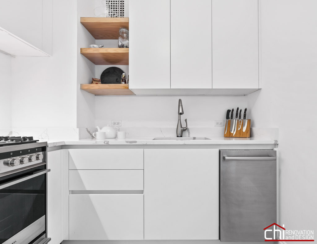 CHI | Elegant Chicago White Kitchen Design